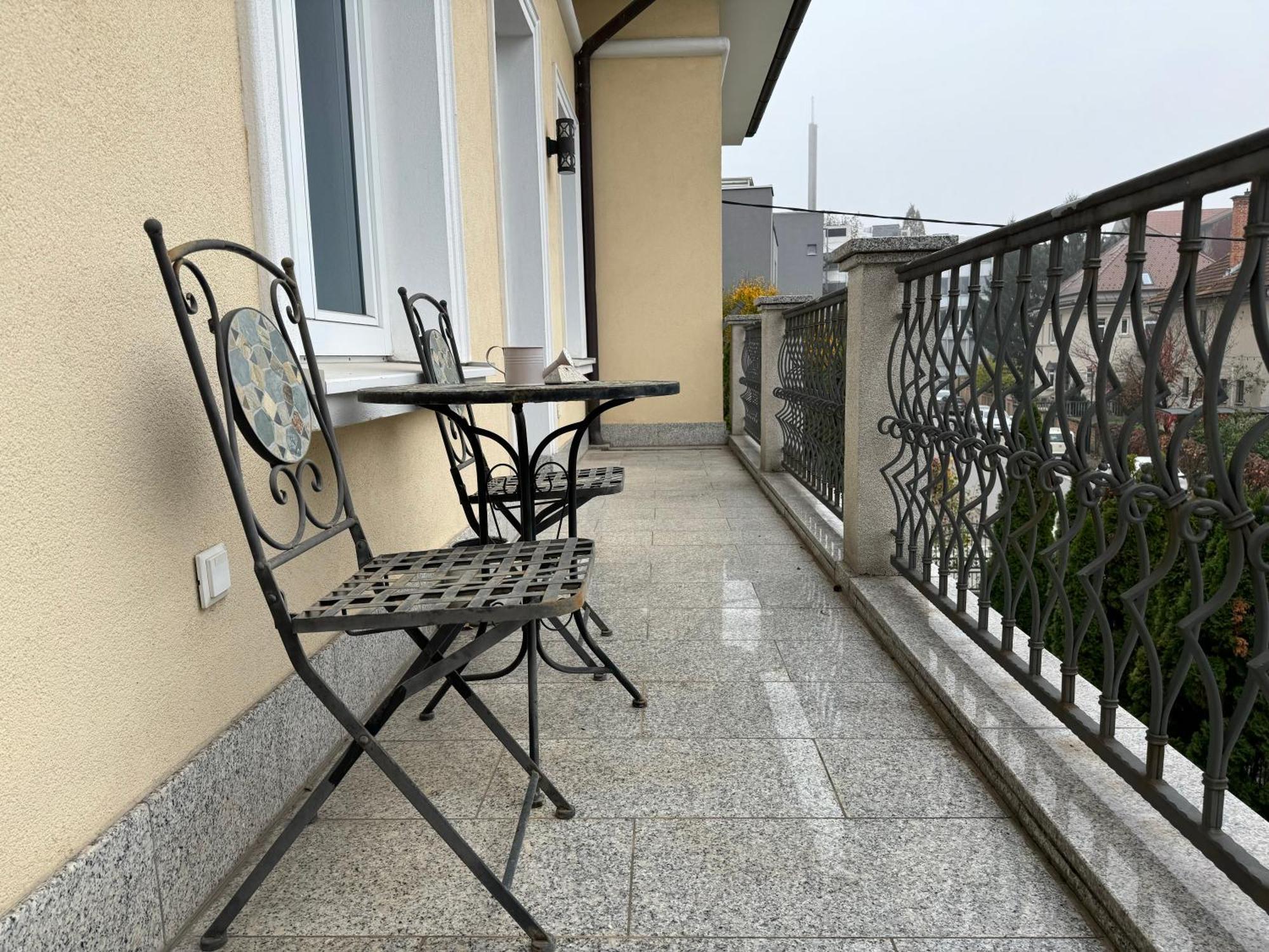 Vila Majda Elegant Apartments With Prime Location And Parking 류블랴나 외부 사진